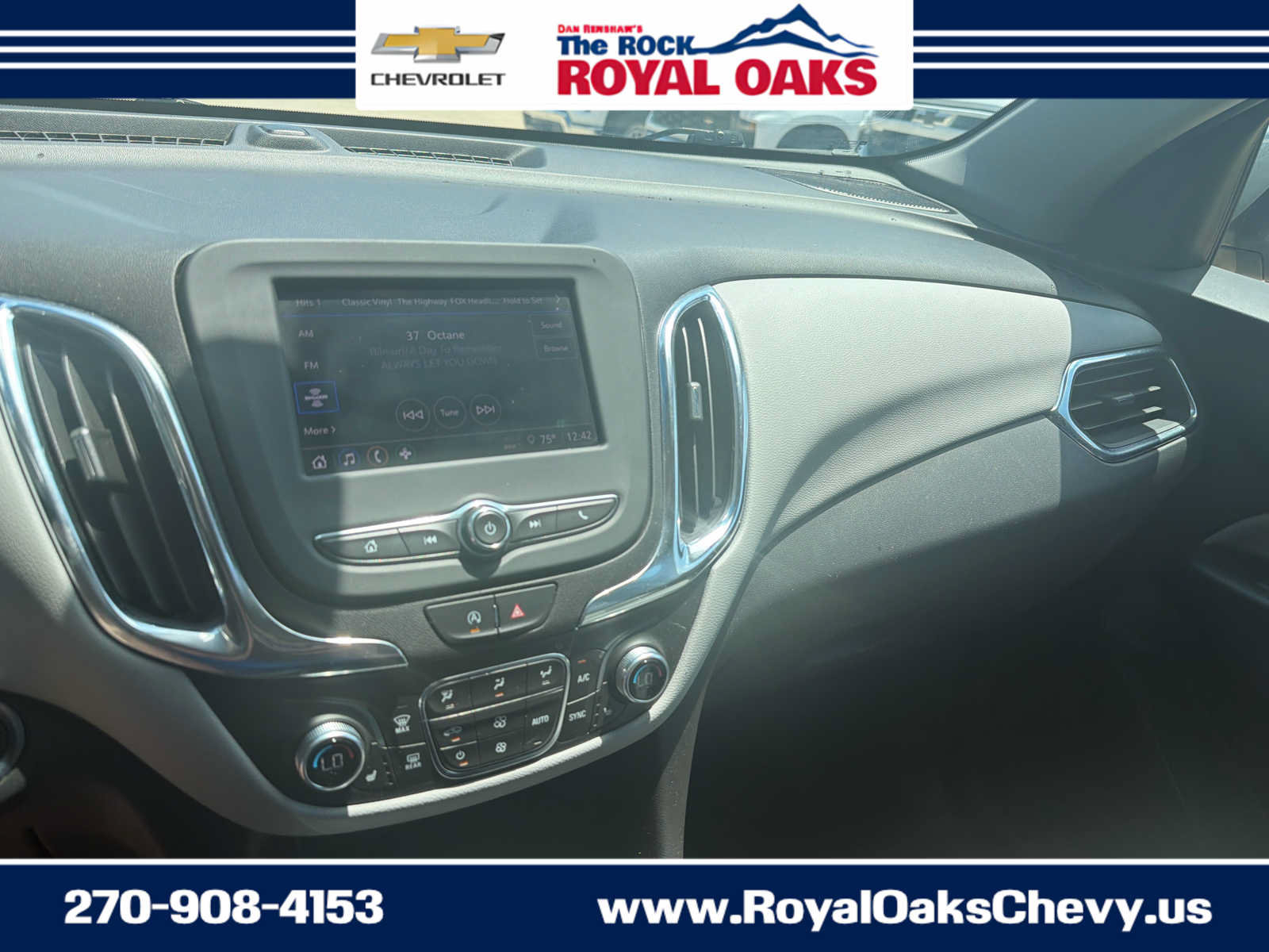 Used 2023 Chevrolet Equinox LT w/ Driver Convenience Package AWD/4WD image 19