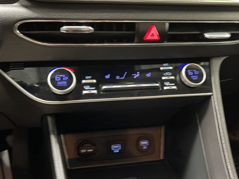 Used 2023 Hyundai Sonata SEL FWD image 11