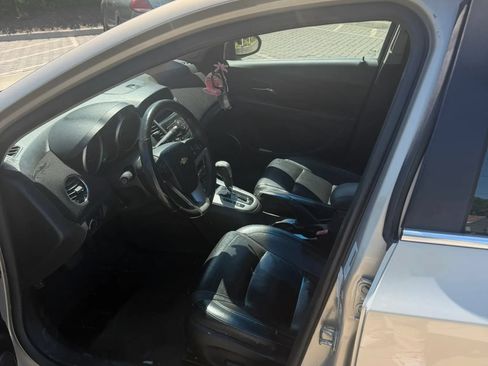 Used 2012 Chevrolet Cruze LT FWD image 2