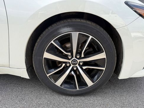 Used 2023 Nissan Maxima SL FWD image 14