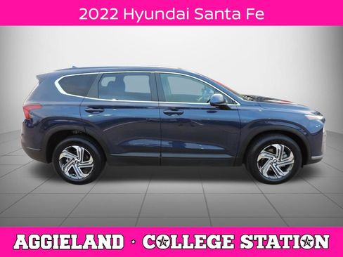 Used 2022 Hyundai Santa Fe SE image 2