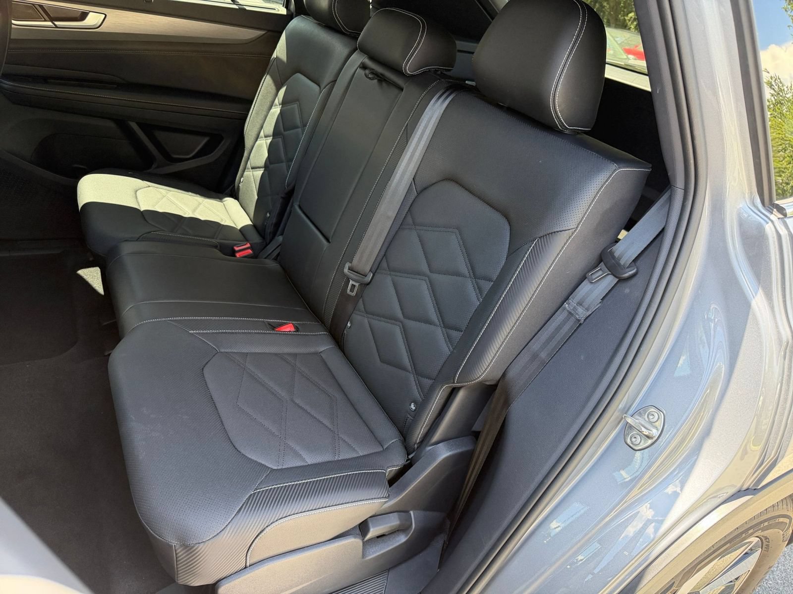 Used 2026 Volkswagen Atlas Cross Sport SE AWD/4WD image 39