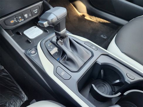 New 2025 Kia K4 GT-Line image 16