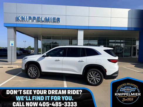 Used 2026 Buick Enclave Preferred FWD image 1