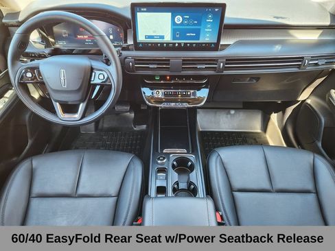 Used 2025 Lincoln Corsair AWD w/ Equipment Group 101A image 20