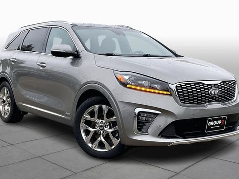 Used 2019 Kia Sorento SX image 2