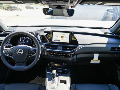 New 2026 Lexus UX 300h FWD image 12