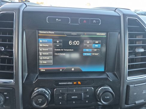 Used 2015 Ford F150 XLT w/ Equipment Group 302A Luxury image 36