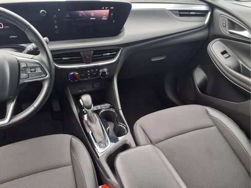 Used 2025 Buick Encore GX Preferred FWD image 24