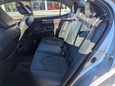 Used 2019 Toyota Camry SE image 18