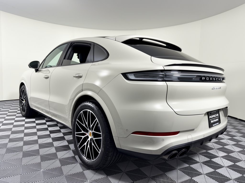Certified 2026 Porsche Cayenne S AWD/4WD image 3
