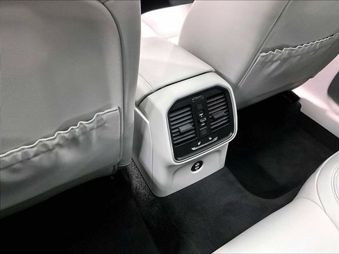 Used 2026 Porsche Macan S image 27