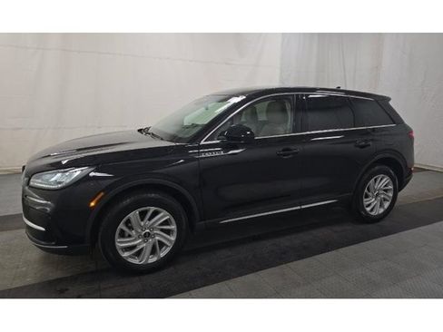 Used 2024 Lincoln Corsair AWD w/ Towing Package image 1