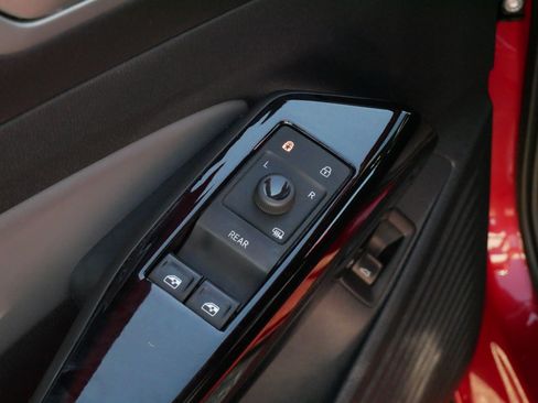 Certified 2024 Volkswagen ID.4 Pro S AWD/4WD image 19