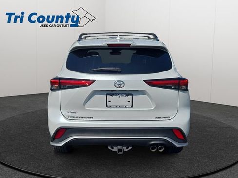Used 2023 Toyota Highlander XSE AWD/4WD image 7