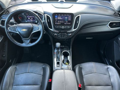 Used 2022 Chevrolet Equinox Premier image 17