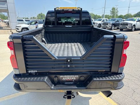 Used 2025 Chevrolet Silverado 2500 Custom w/ Custom Value Package AWD/4WD image 6