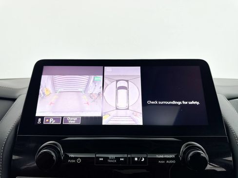 Used 2024 INFINITI QX80 Luxe AWD/4WD image 10