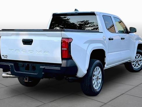 Certified 2025 Toyota Tacoma SR AWD/4WD image 13