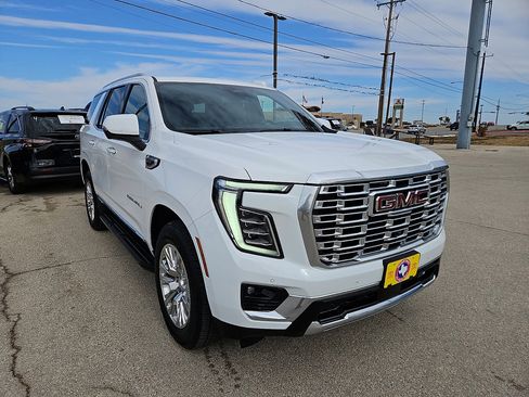 Used 2025 GMC Yukon Denali image 7