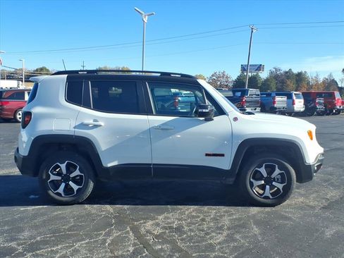 Used 2022 Jeep Renegade Trailhawk image 32