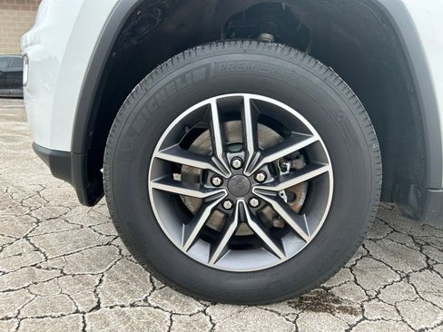 Certified 2022 Jeep Grand Cherokee Limited image 35