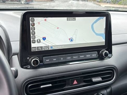 Used 2022 Hyundai Kona Limited AWD/4WD image 16
