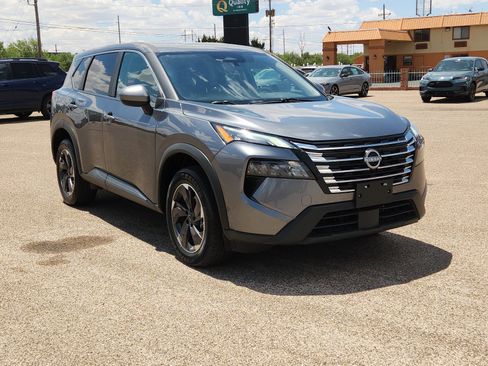 Used 2025 Nissan Rogue SV FWD image 6