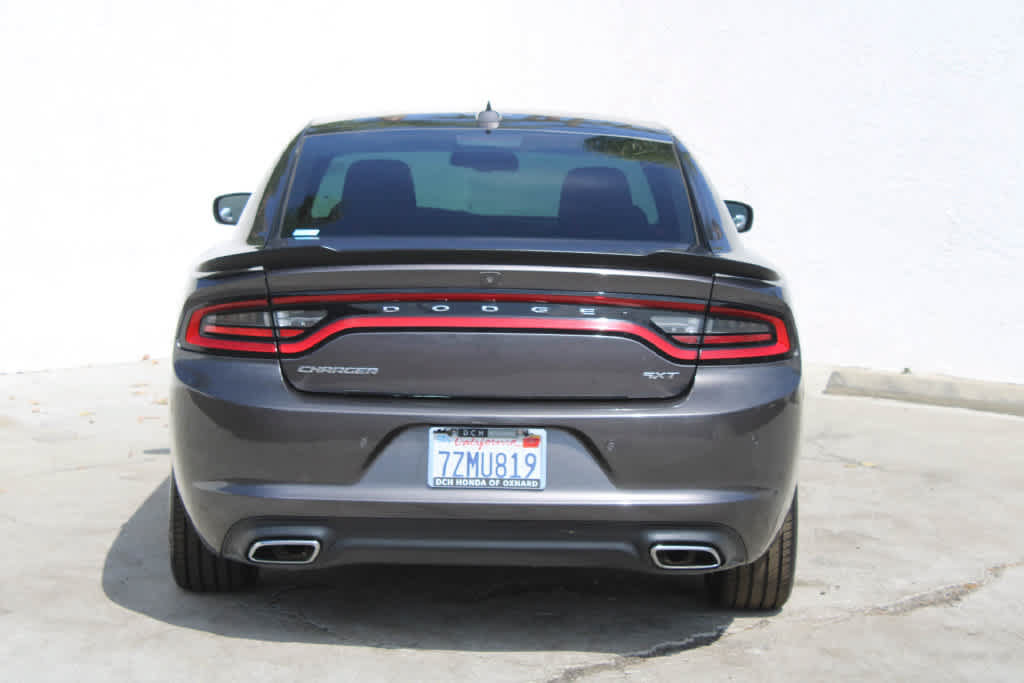 Used 2018 Dodge Charger SXT Plus RWD image 5