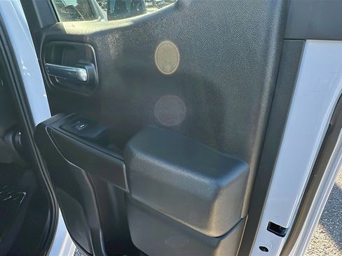 Certified 2024 Chevrolet Silverado 1500 Custom w/ LPO, Dark Essentials Package image 18