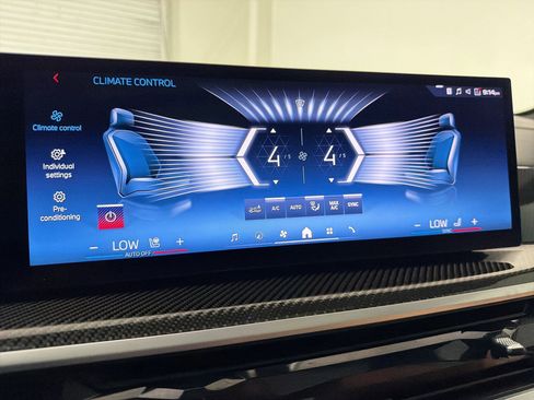 Used 2025 BMW X5 M60i w/ Climate Comfort Package AWD/4WD image 26