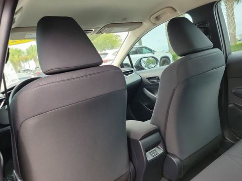 Used 2025 Toyota Corolla LE FWD image 10