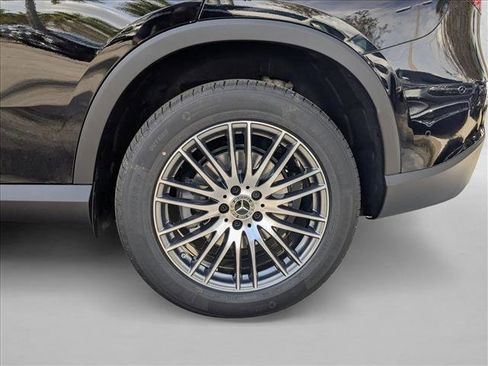 New 2026 Mercedes-Benz GLC 300 image 9
