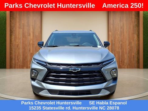 New 2026 Chevrolet Blazer LT w/ Convenience Package FWD image 2