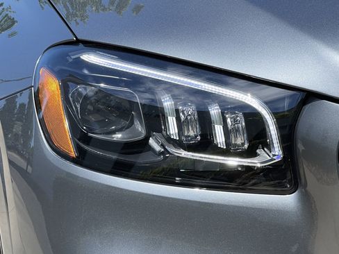 Certified 2025 Mercedes-Benz GLS 450 4MATIC image 11