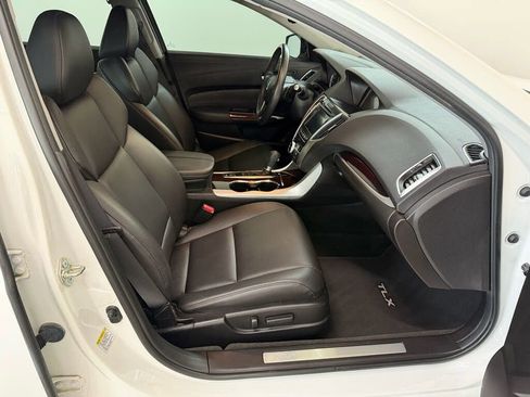 Used 2016 Acura TLX image 17