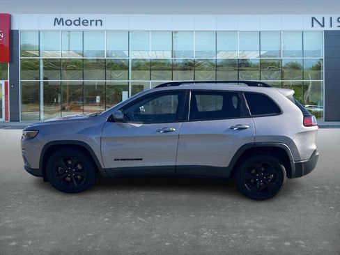 Used 2019 Jeep Cherokee Latitude Plus image 7