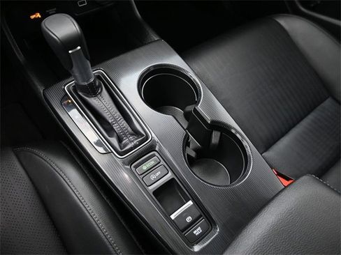 Certified 2024 Honda Civic EX-L image 31
