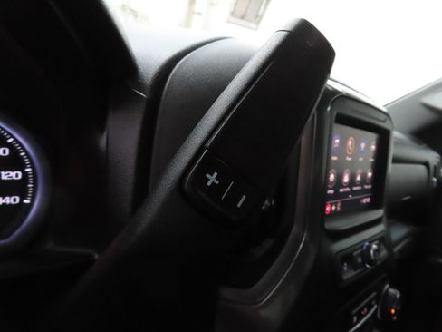 Used 2021 Chevrolet Silverado 1500 Custom Trail Boss AWD/4WD image 14