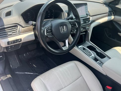 Used 2021 Honda Accord Touring image 19