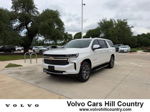 Used 2021 Chevrolet Suburban LT w/ LT Signature Package RWD image 1