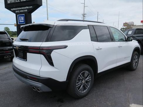 New 2026 Chevrolet Traverse LT w/ Enhanced Driving Package image 3