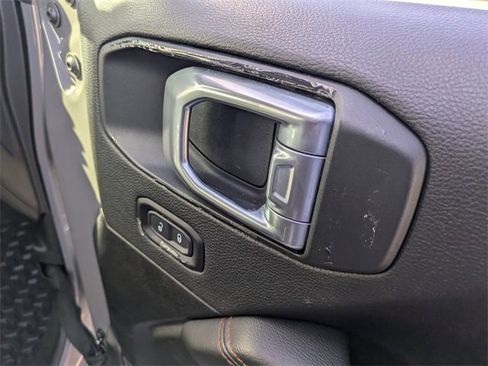 Used 2022 Jeep Gladiator Mojave w/ Cold Weather Group image 33