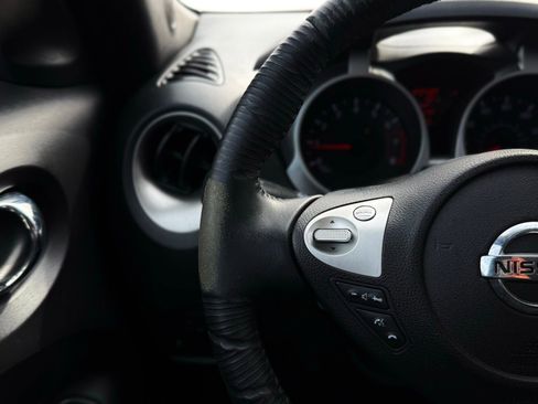 Used 2014 Nissan Juke SV w/ Navigation Package image 30
