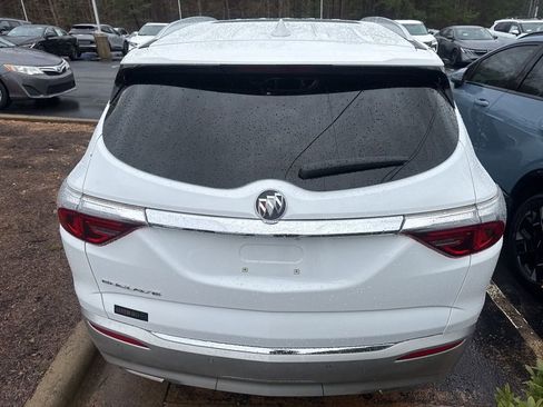 Used 2022 Buick Enclave Essence w/ Experience Buick Package image 6