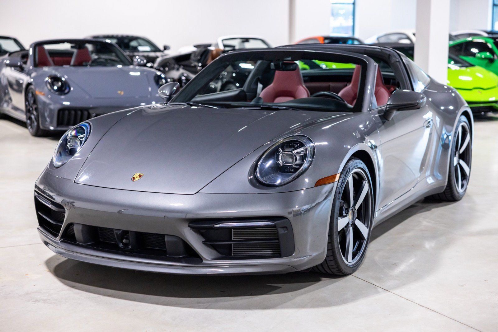 Used 2024 Porsche 911 Targa 4 AWD/4WD image 12