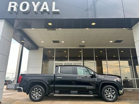 Used 2023 GMC Sierra 1500 SLT w/ SLT Premium Plus Package AWD/4WD image 1