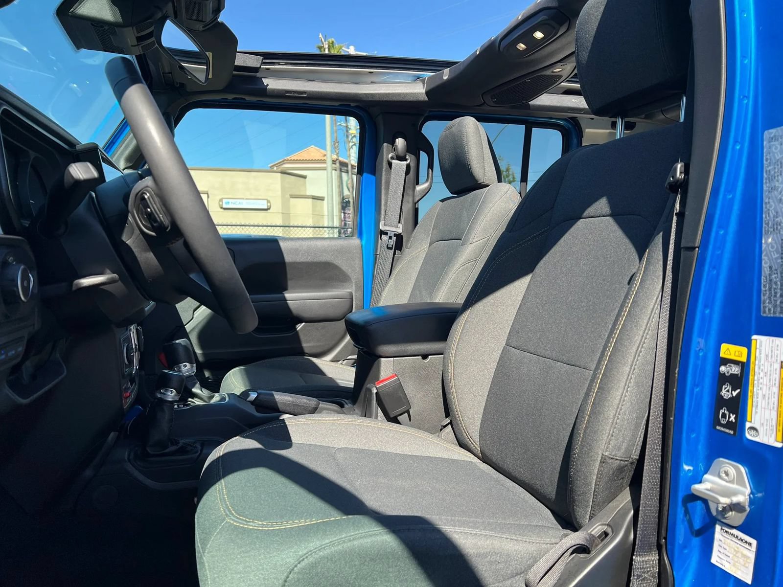 Used 2024 Jeep Wrangler Unlimited AWD/4WD image 12