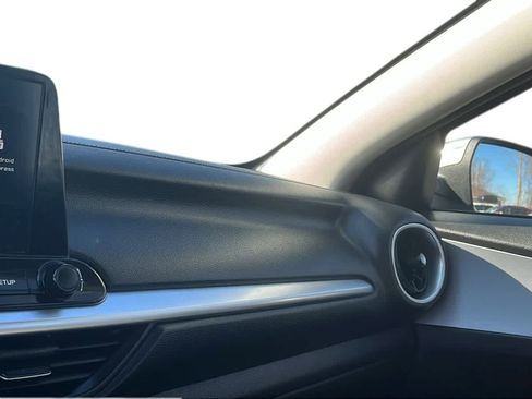 Used 2023 Kia Forte LXS image 18