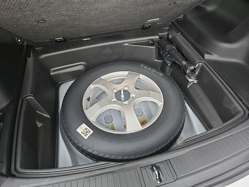 Used 2024 Jeep Grand Cherokee Altitude image 94